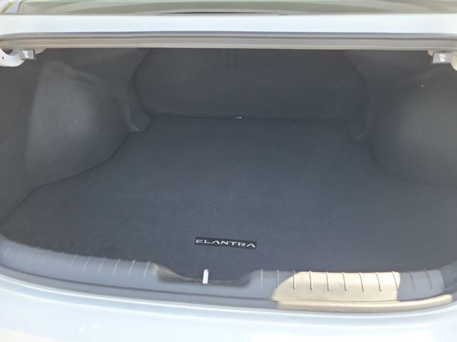 Certified 2025 Hyundai Elantra Blue image 18