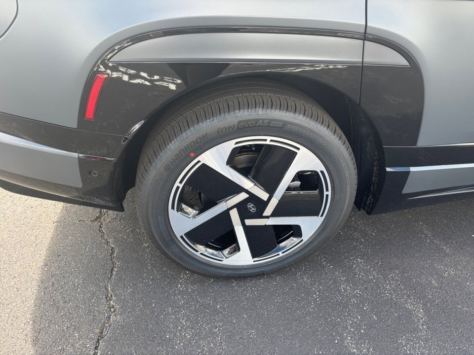 New 2026 Hyundai Ioniq 9 Limited image 23