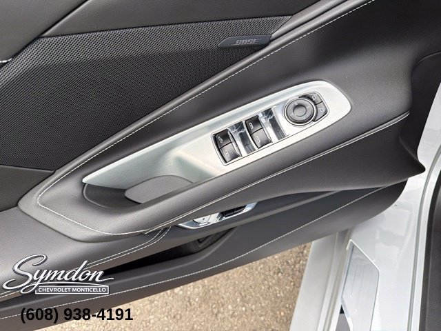 Used 2026 Chevrolet Corvette Stingray Convertible RWD image 17
