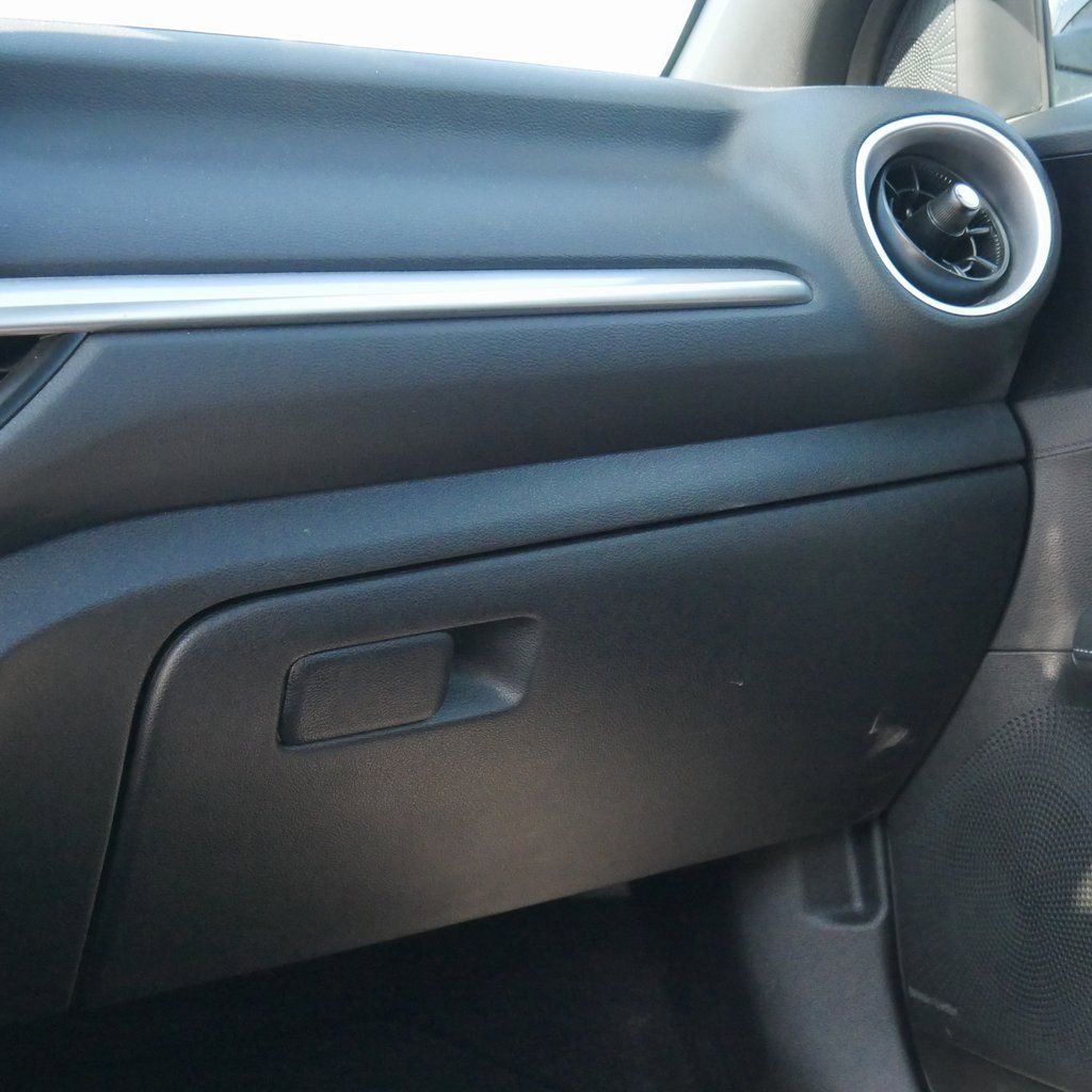 Used 2024 Kia Forte GT-Line w/ GT-Line Premium Package image 27