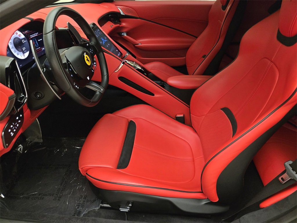 Used 2022 Ferrari Roma image 17