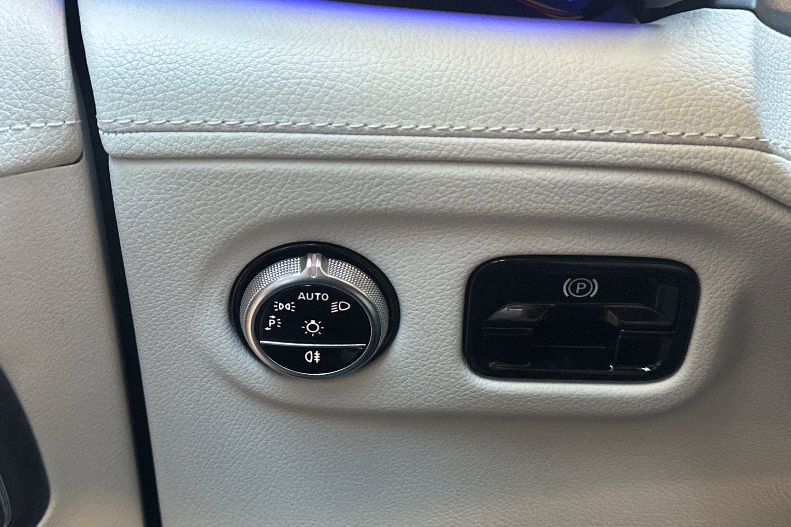 Certified 2023 Mercedes-Benz EQE 350+ 4MATIC SUV image 34