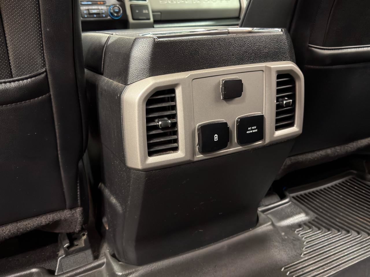 Used 2019 Ford F350 Lariat w/ Lariat Ultimate Package AWD/4WD image 29