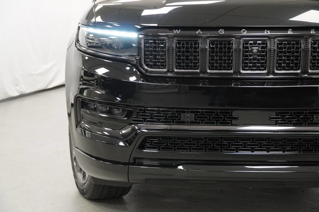 Certified 2025 Jeep Grand Wagoneer Series III w/ Rear Seat Video Group 1 AWD/4WD image 6