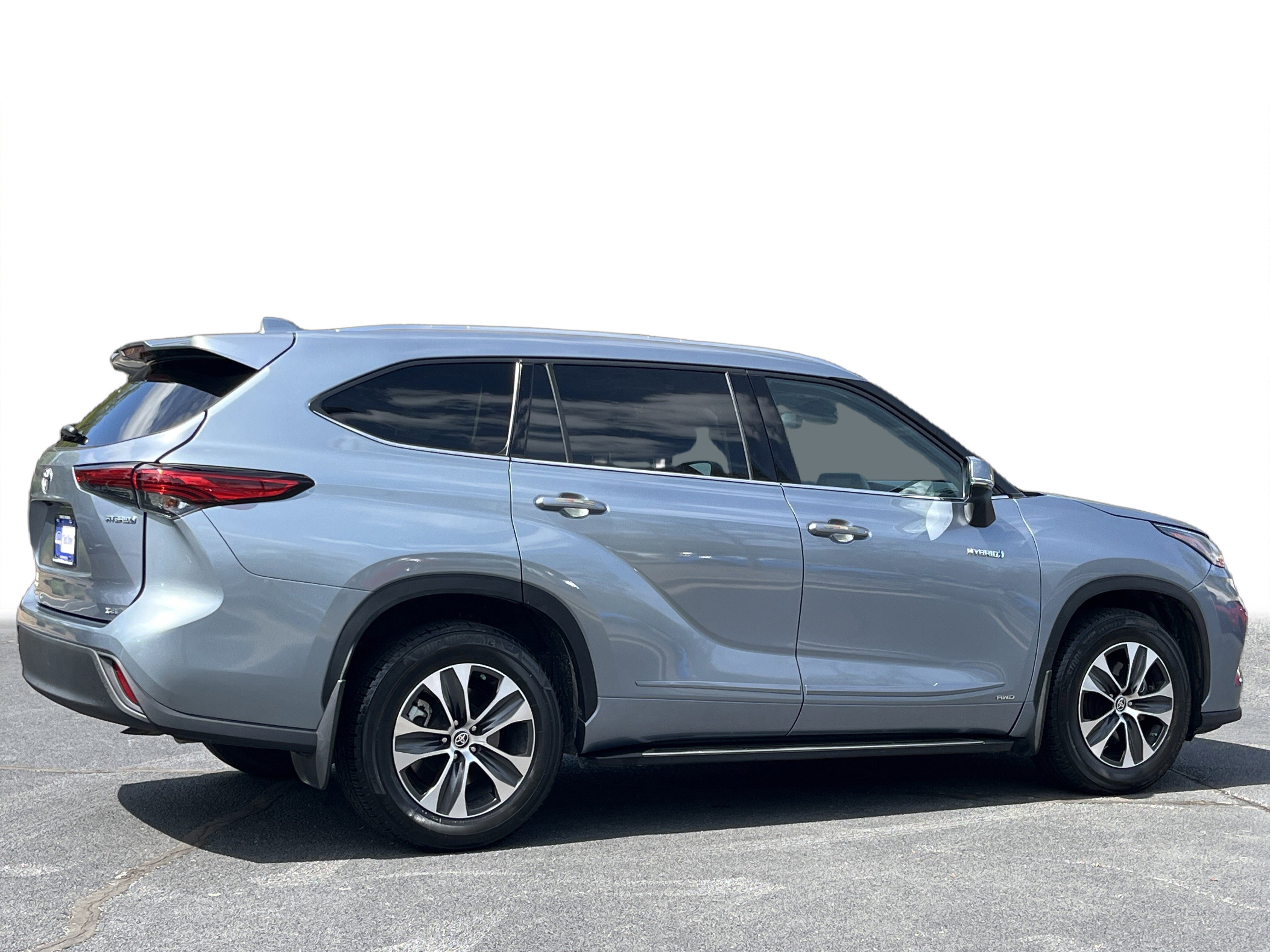 Used 2021 Toyota Highlander XLE image 30