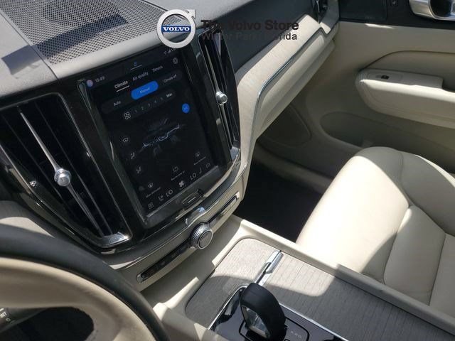 Certified 2023 Volvo XC60 T8 Plus w/ Protection Package Premier AWD/4WD image 20