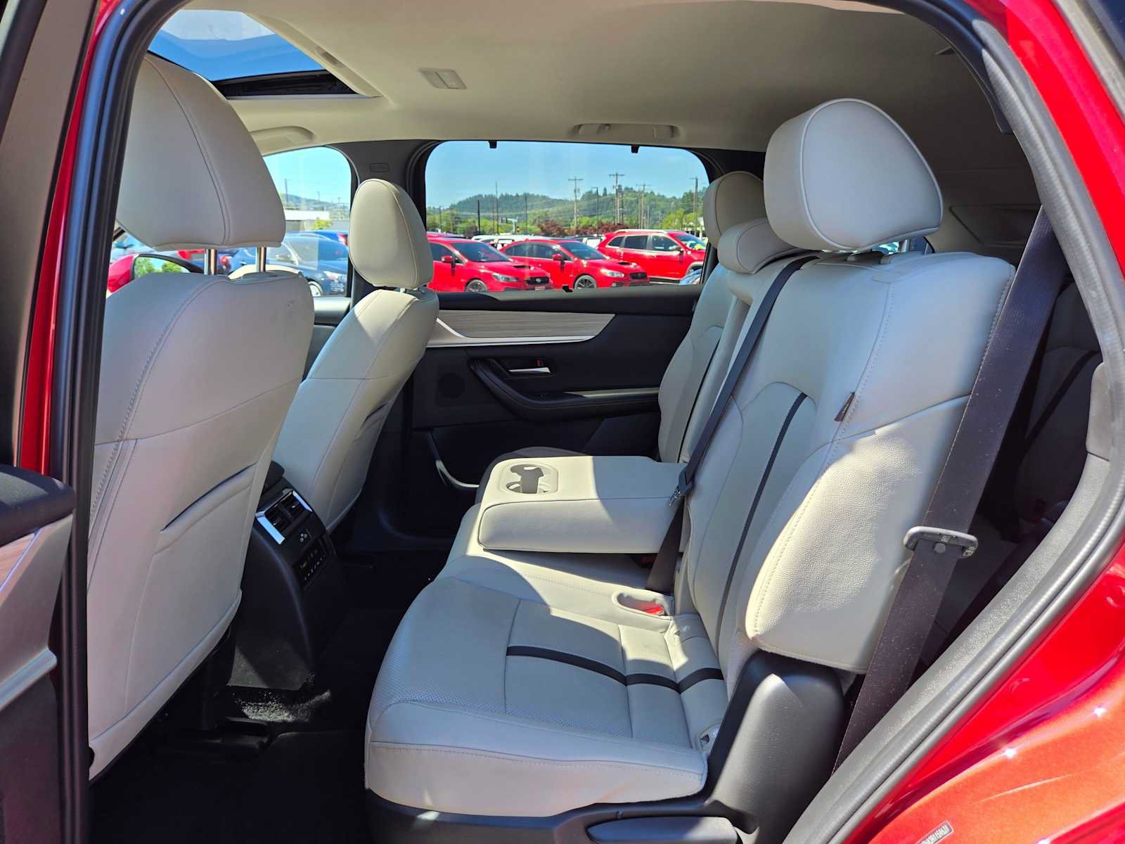 Used 2024 MAZDA CX-90 Plug-In Hybrid w/ Preferred AWD/4WD image 16