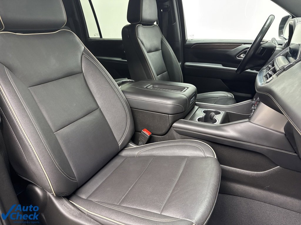 Used 2023 Chevrolet Suburban Premier image 23