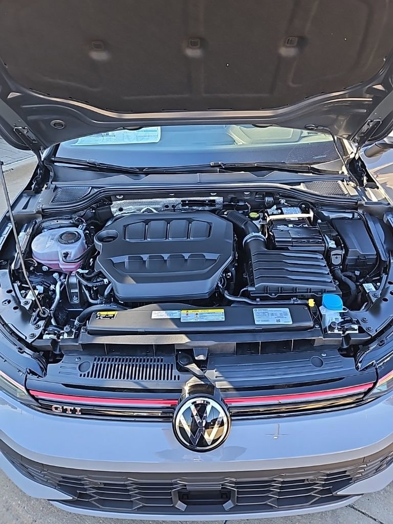 New 2026 Volkswagen GTI SE FWD image 10