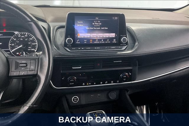 Used 2023 Nissan Rogue S AWD/4WD image 12