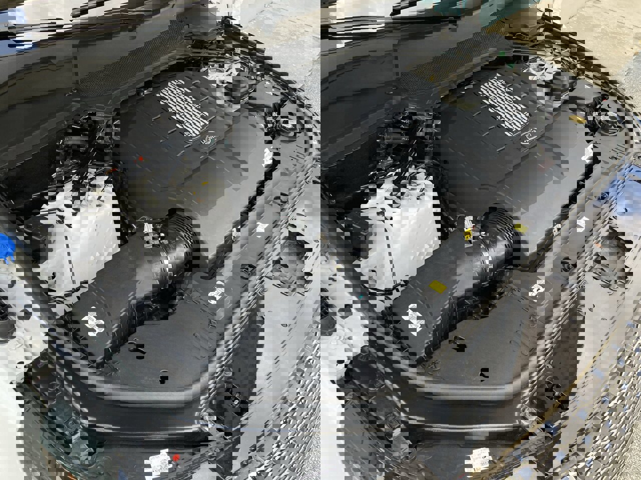 Used 2019 Land Rover Range Rover Supercharged image 40