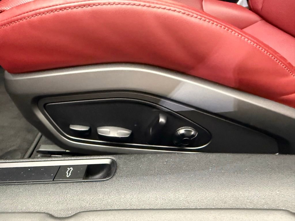 Used 2021 Porsche 911 Carrera S image 24