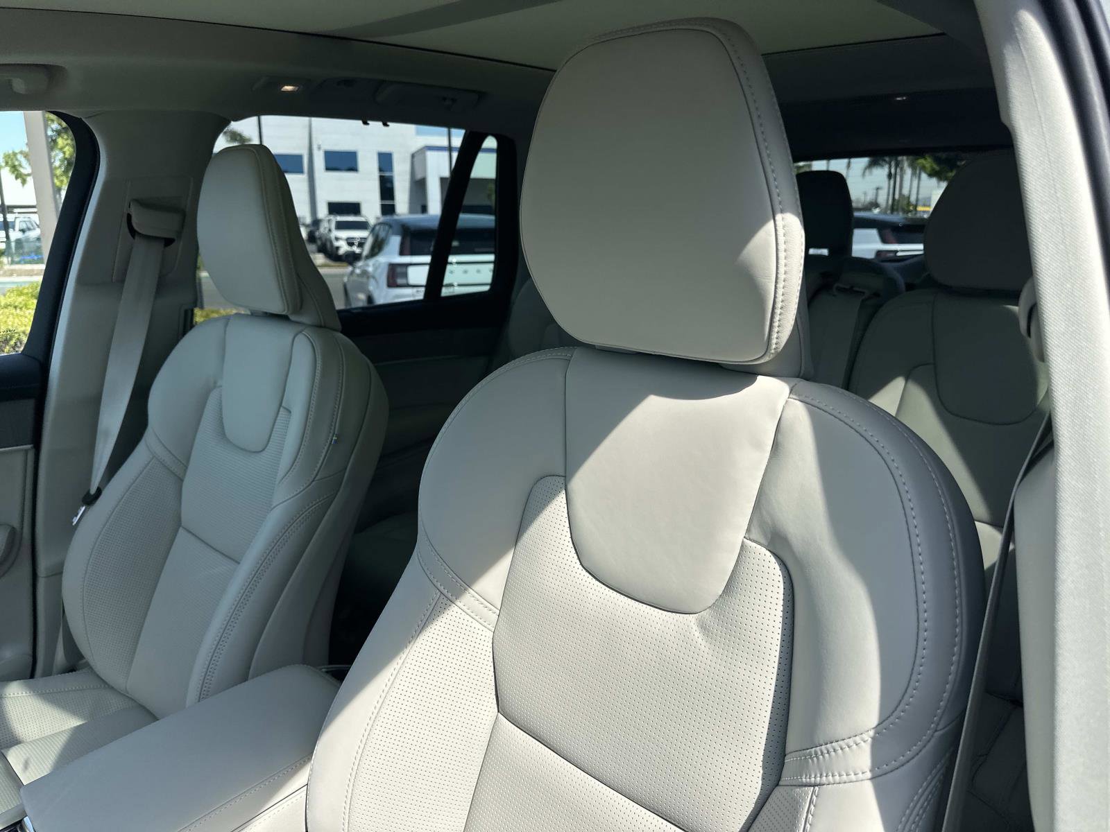 New 2026 Volvo XC90 B6 Ultra w/ Protection Package AWD/4WD image 15