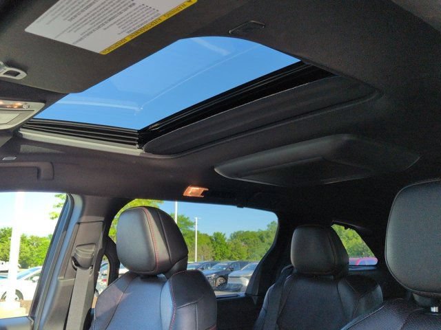 Certified 2025 Toyota Sienna XSE AWD/4WD image 10