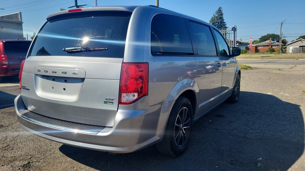 Used 2019 Dodge Grand Caravan GT image 10