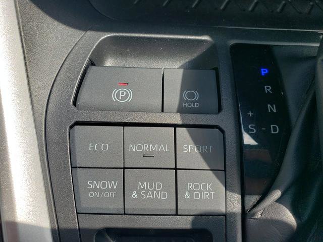 Used 2024 Toyota RAV4 XLE w/ Convenience Package image 17