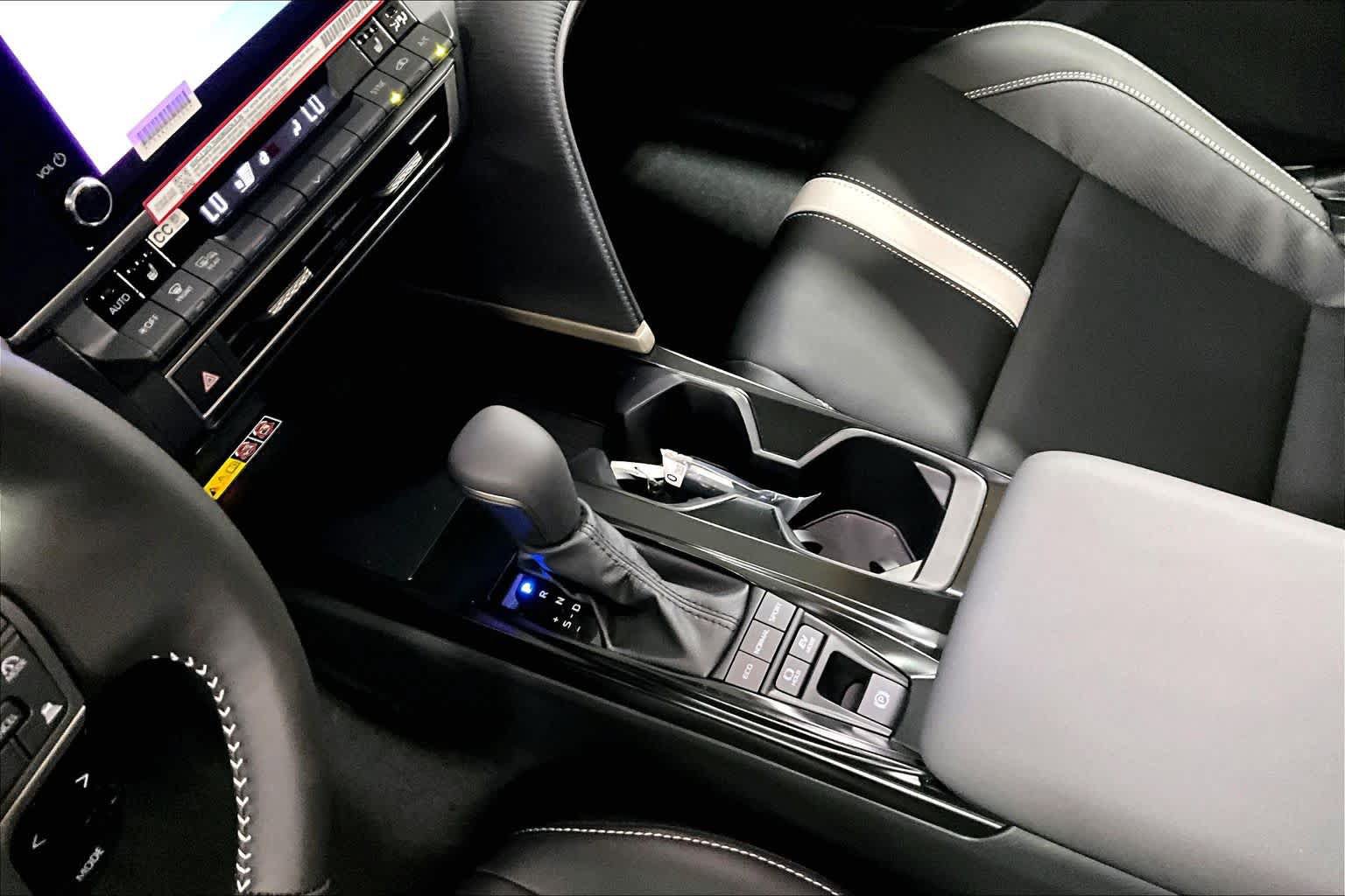 New 2026 Toyota Camry SE AWD/4WD image 7