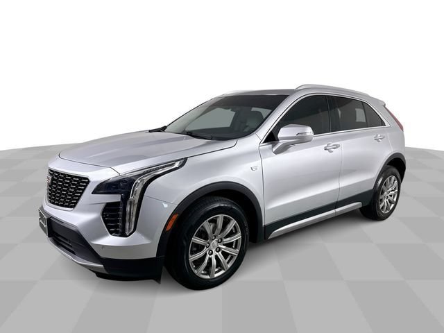 Used 2021 Cadillac XT4 Premium Luxury w/ Cold Weather Package FWD image 4
