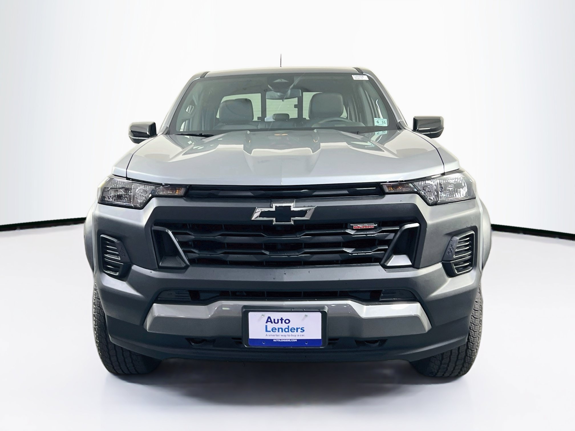 Used 2026 Chevrolet Colorado Trail Boss AWD/4WD image 2