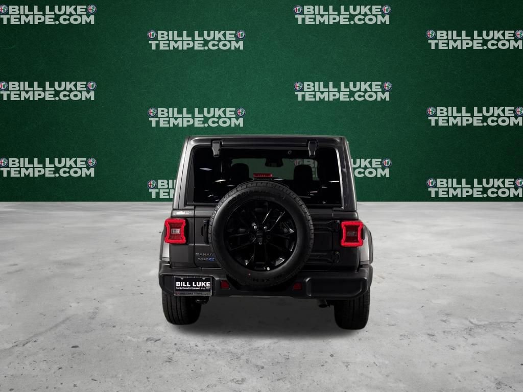 Used 2025 Jeep Wrangler Unlimited Sahara image 8
