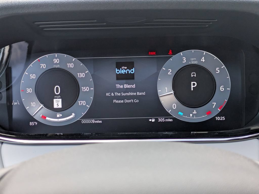 New 2026 Land Rover Range Rover Evoque Hoxton AWD/4WD image 31