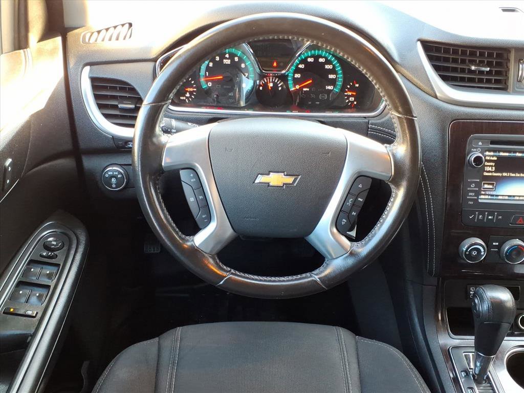 Used 2017 Chevrolet Traverse LT image 5