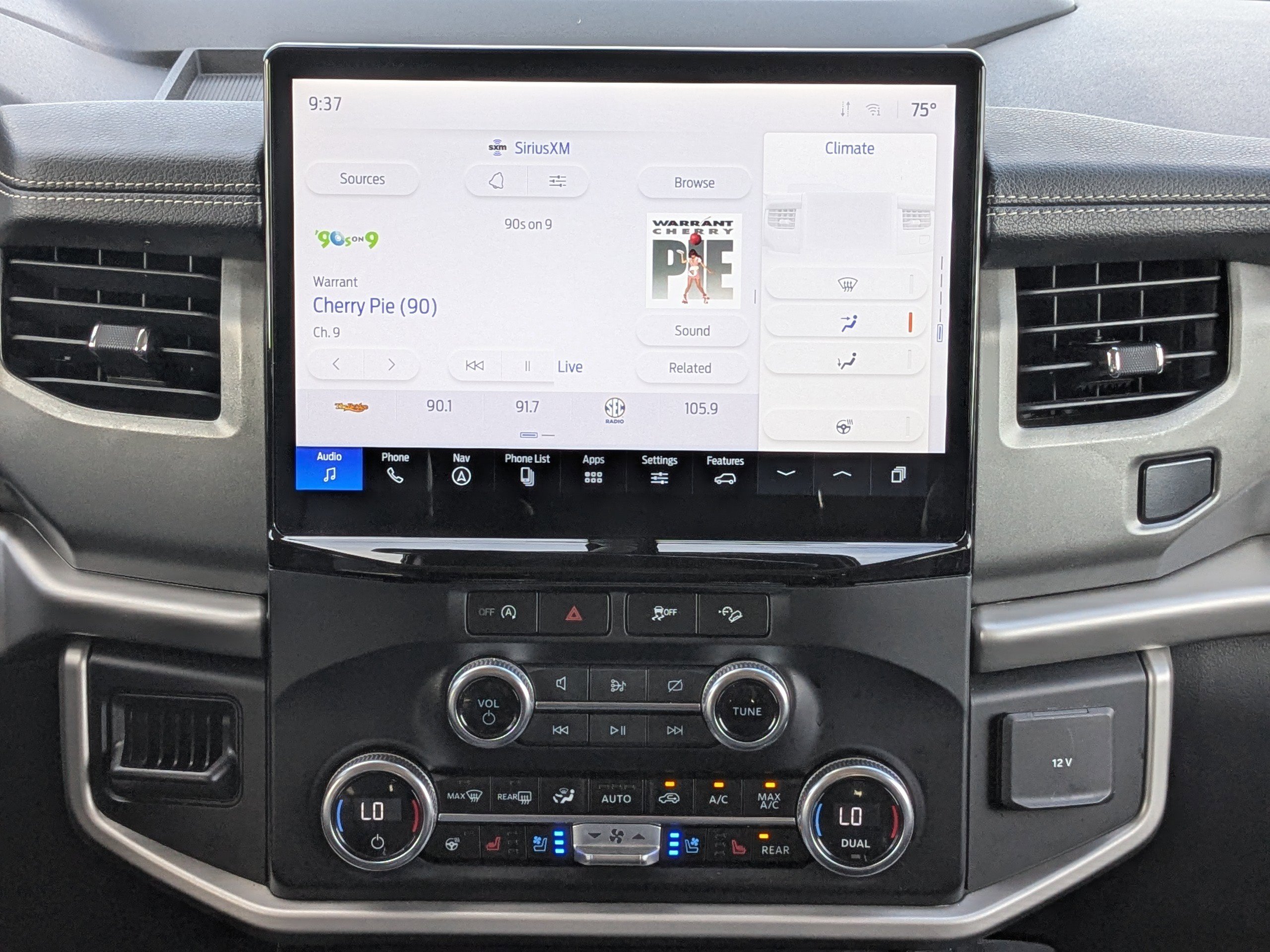 Used 2024 Ford Expedition Max XLT image 22