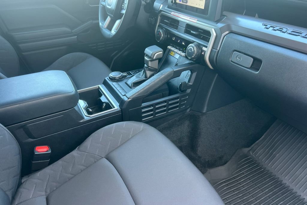 Certified 2025 Toyota Tacoma SR5 w/ SR5 Upgrade Package image 19