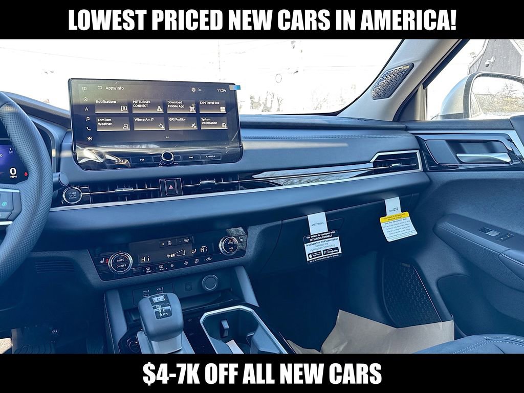 New 2026 Mitsubishi Outlander SE image 30