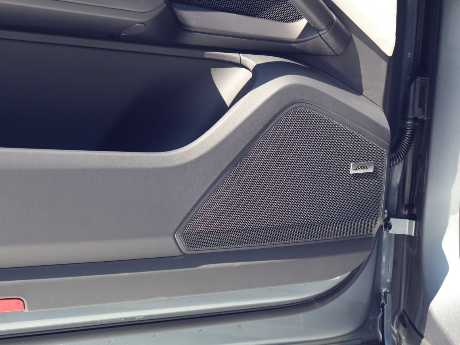 New 2026 Porsche Cayenne Coupe AWD/4WD image 13