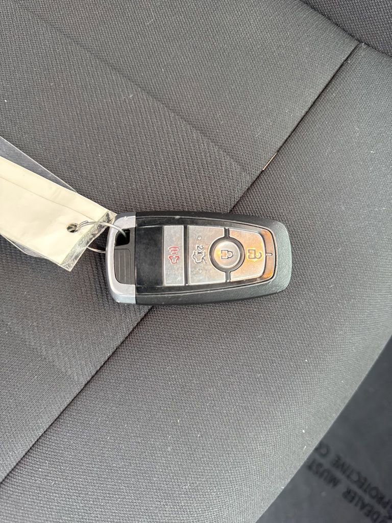 Used 2021 Ford Mustang Coupe image 23