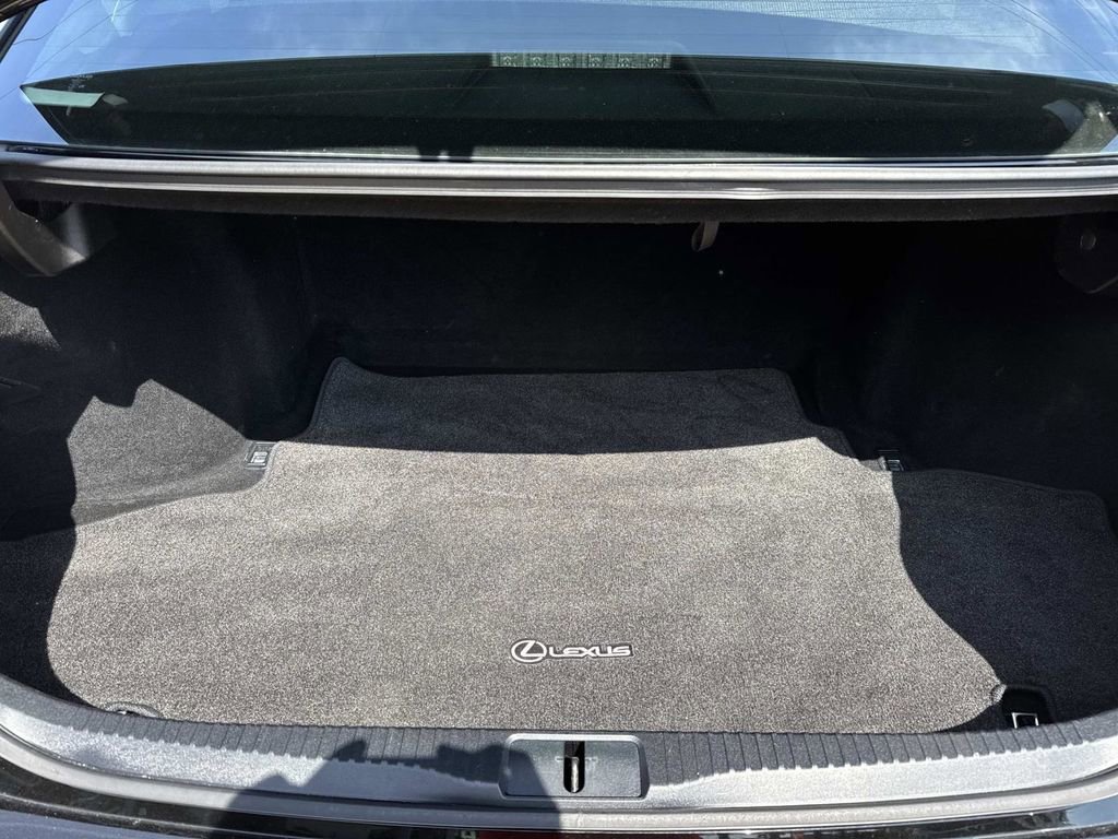 Used 2013 Lexus GS 450h image 10
