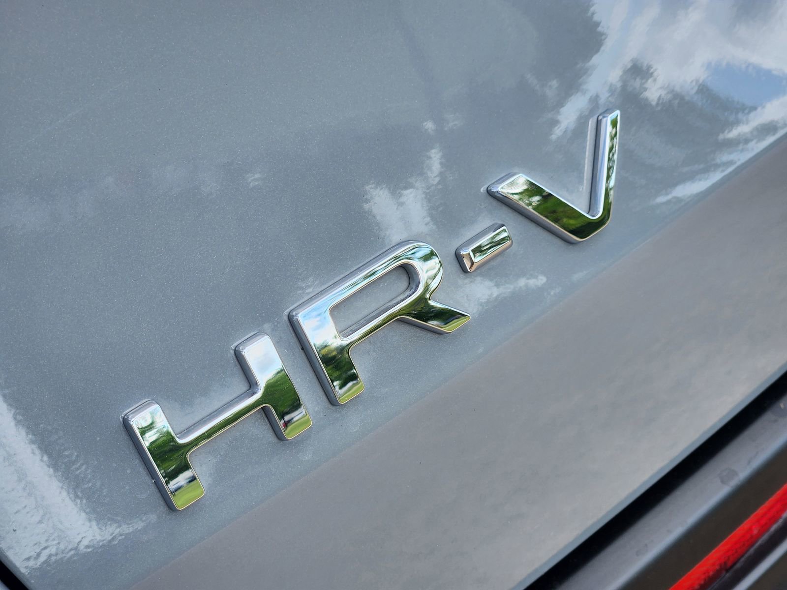 Used 2025 Honda HR-V Sport image 16