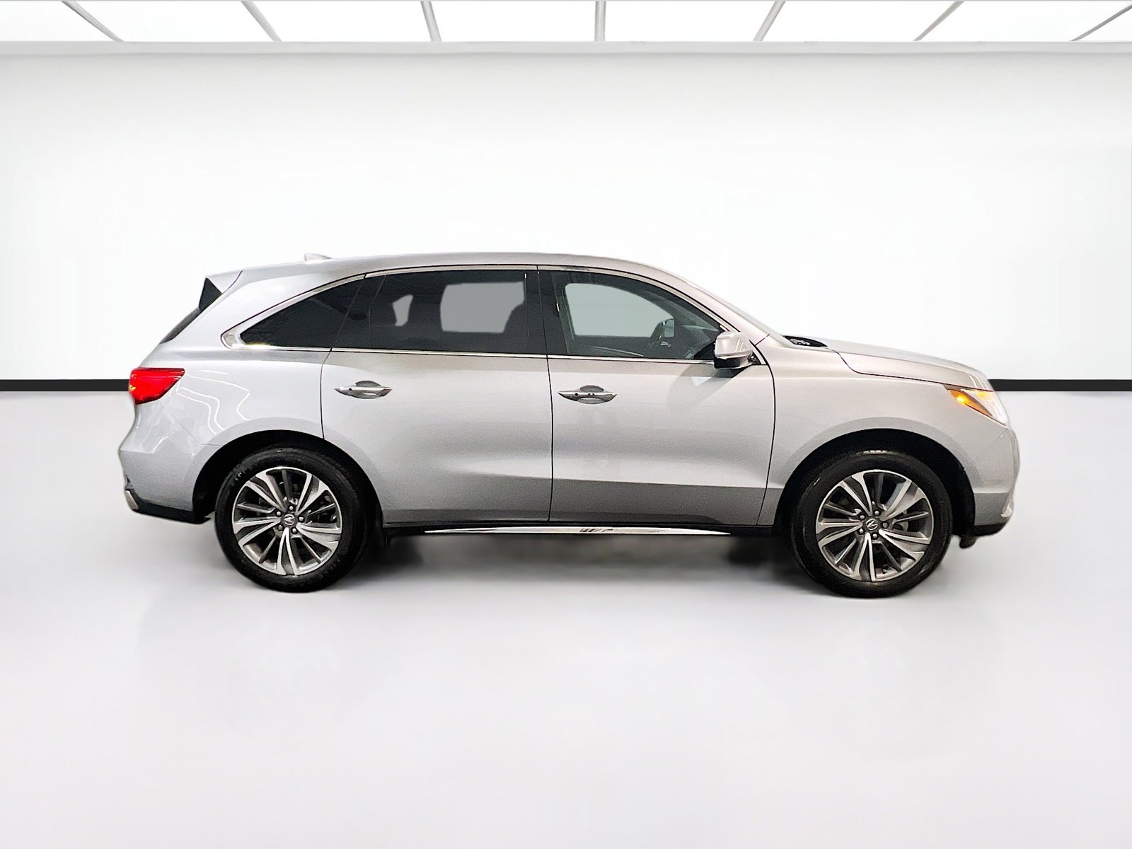 Used 2018 Acura MDX FWD w/ Technology Package image 25