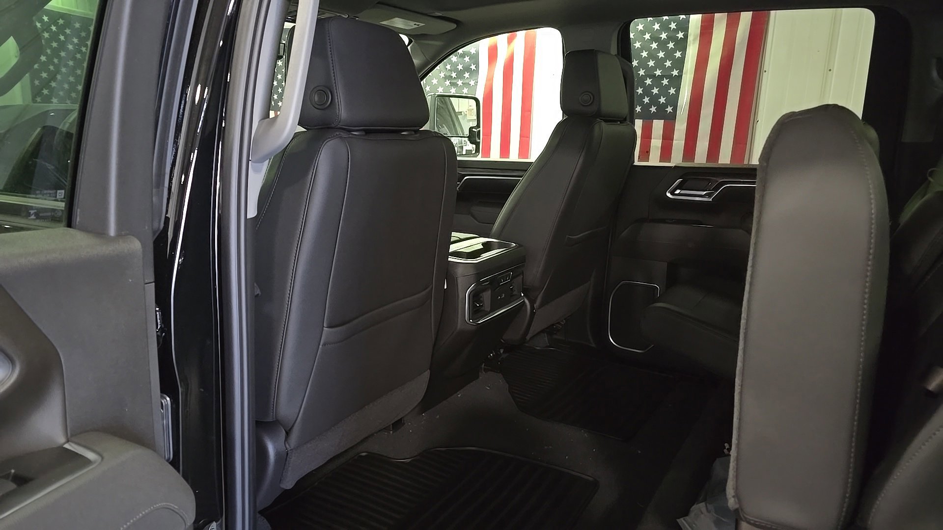 New 2026 Chevrolet Silverado 3500 LTZ w/ LTZ Plus Package image 13