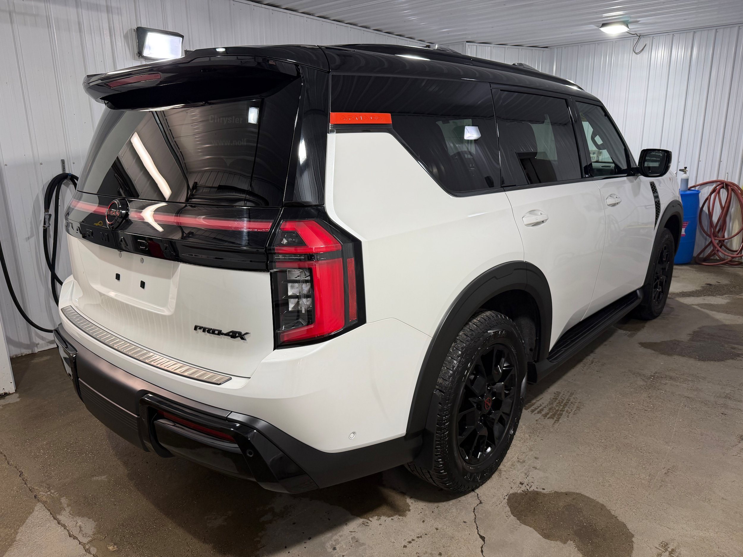 Used 2025 Nissan Armada PRO-4X AWD/4WD image 6