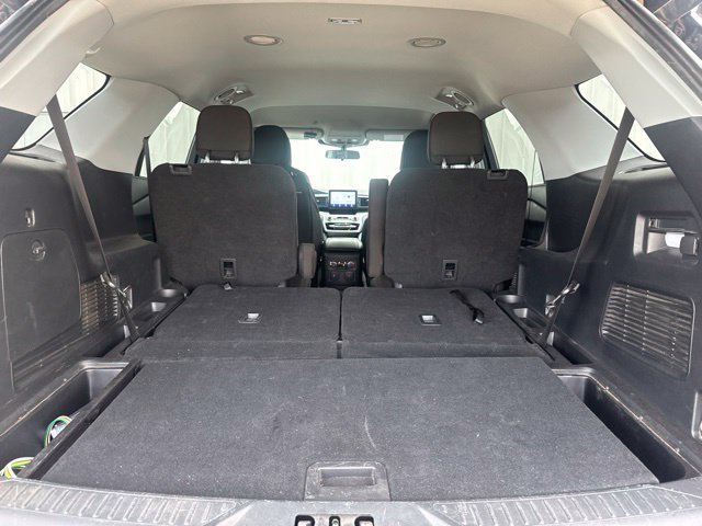 Used 2022 Ford Explorer XLT AWD/4WD image 9