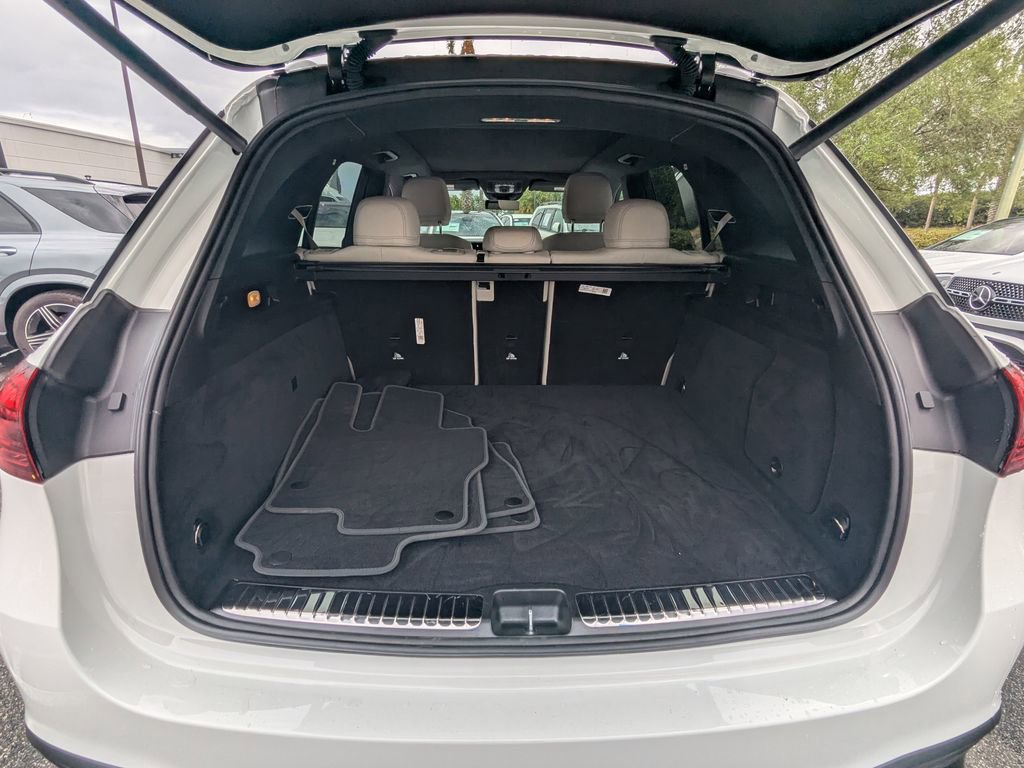 Used 2025 Mercedes-Benz GLE 450e 4MATIC image 25