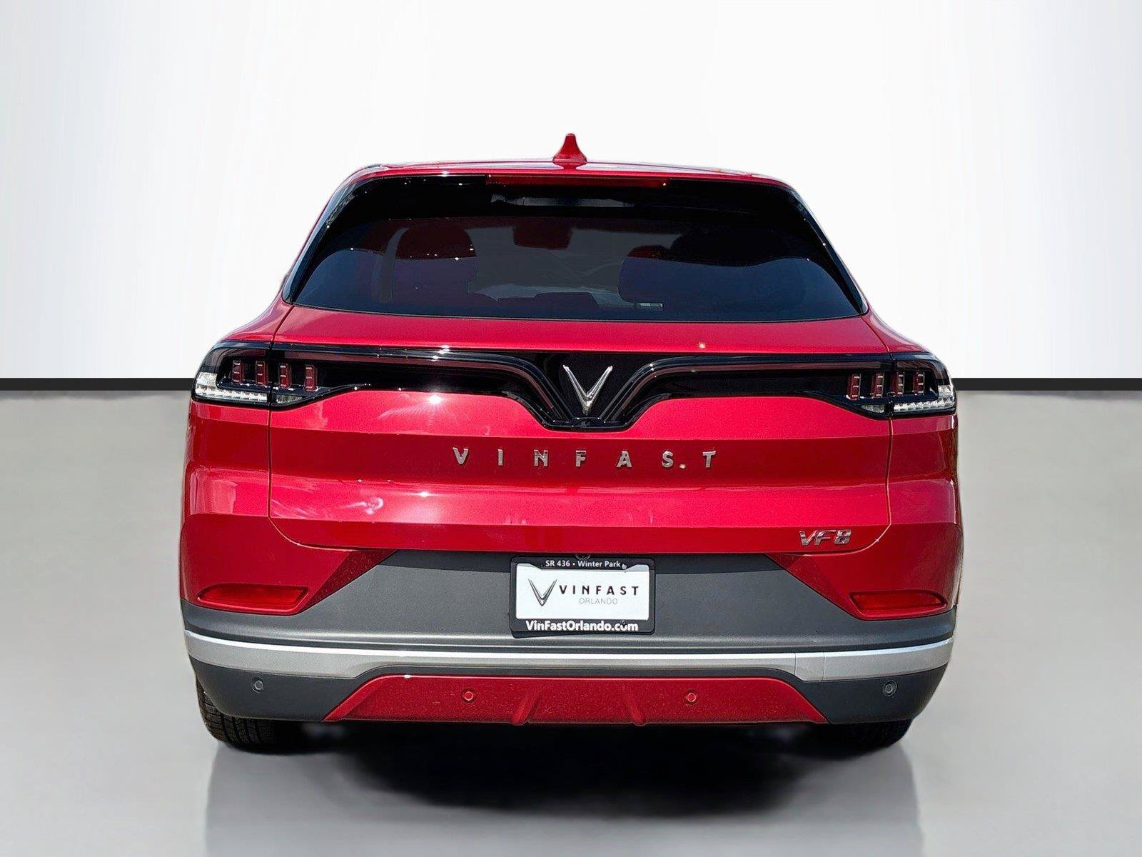 New 2027 VinFast VF 8 Eco AWD/4WD image 6