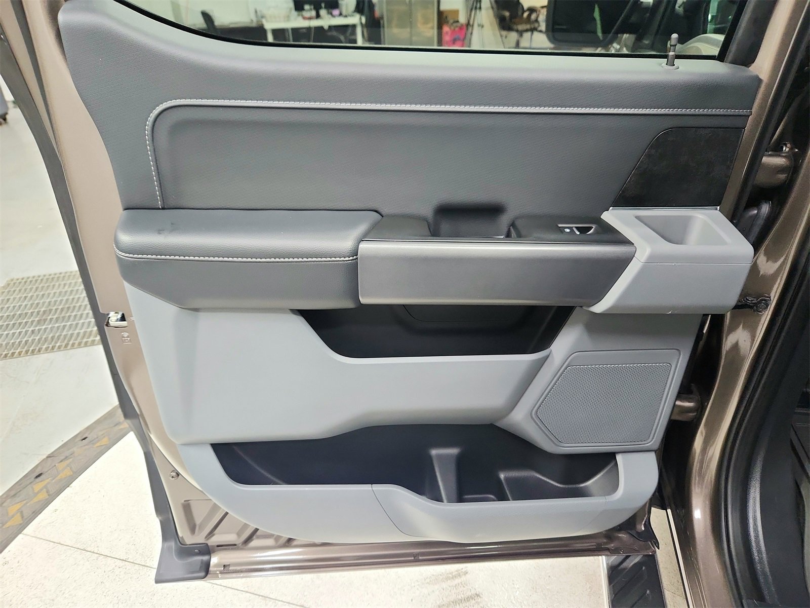 Used 2023 Ford F150 XLT w/ Equipment Group 301A Mid image 34