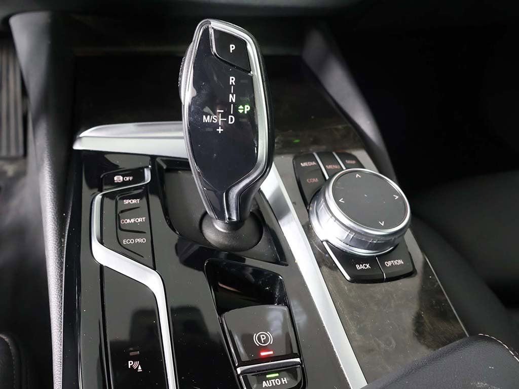 Used 2023 BMW 530i xDrive w/ Convenience Package image 46