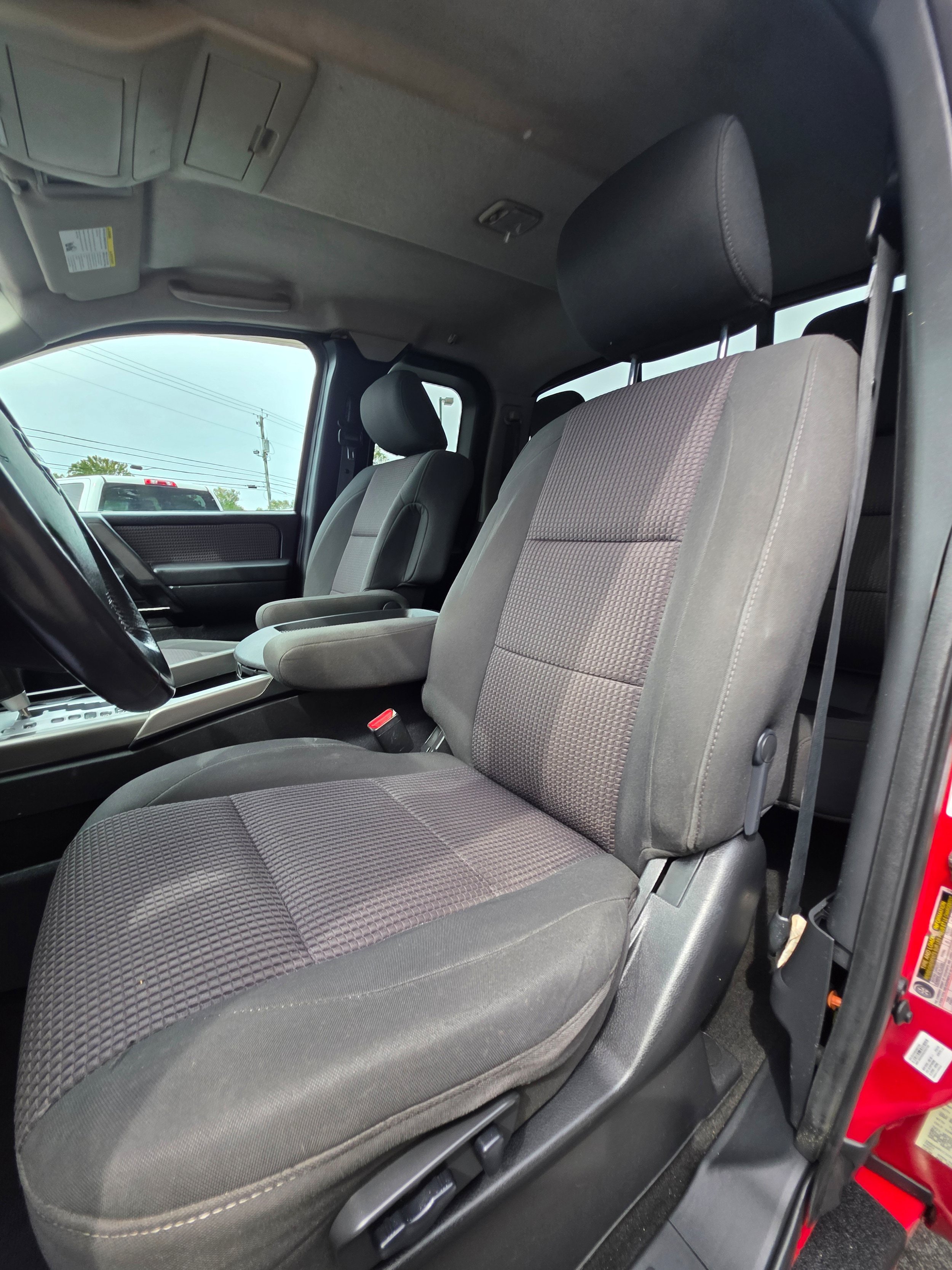 Used 2012 Nissan Titan SV w/ SV Value Truck Pkg AWD/4WD image 20