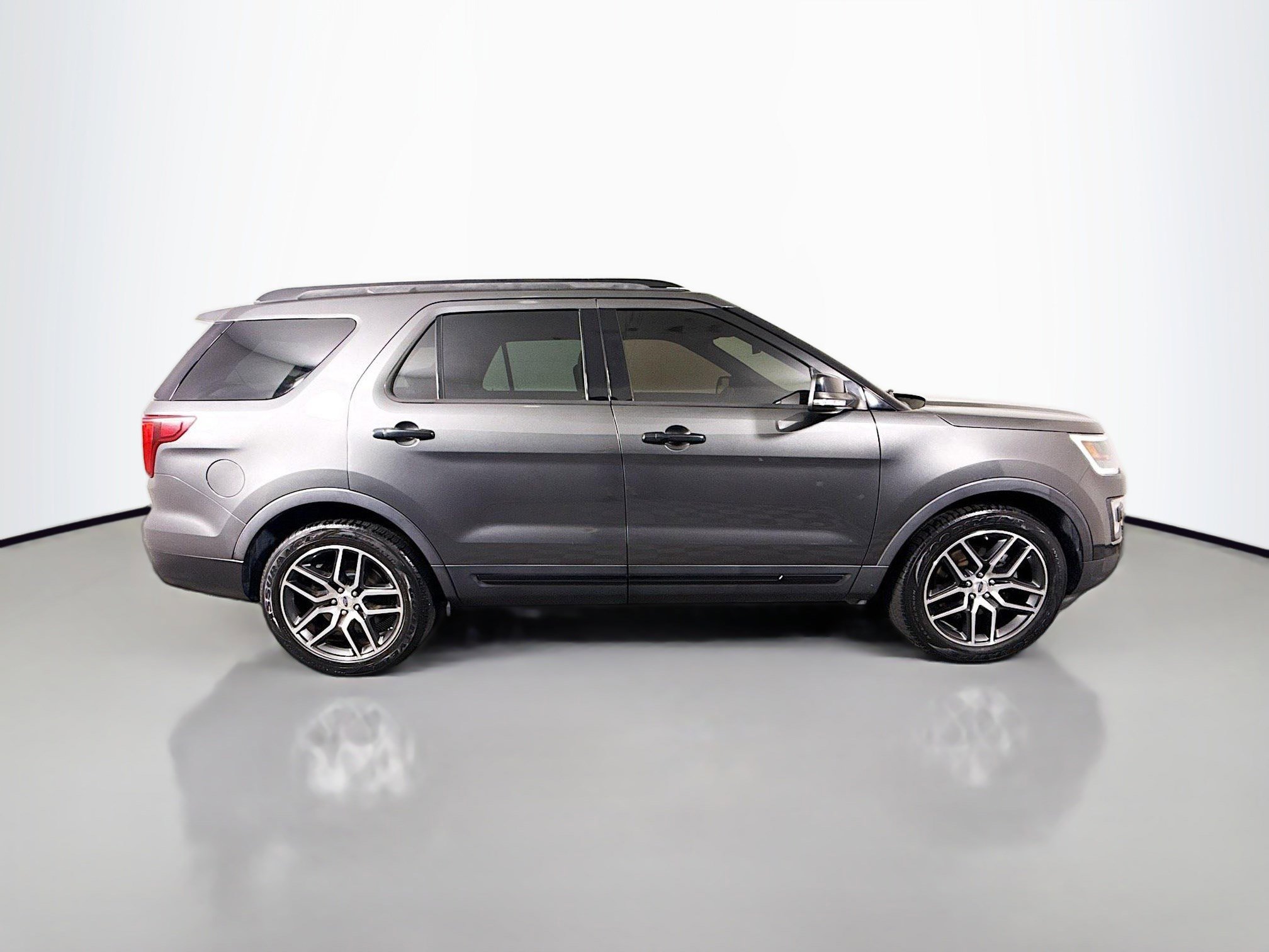 Used 2017 Ford Explorer Sport AWD/4WD image 11