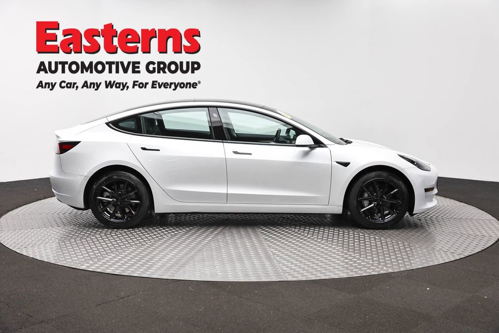 Used 2023 Tesla Model 3 Standard Range RWD image 4