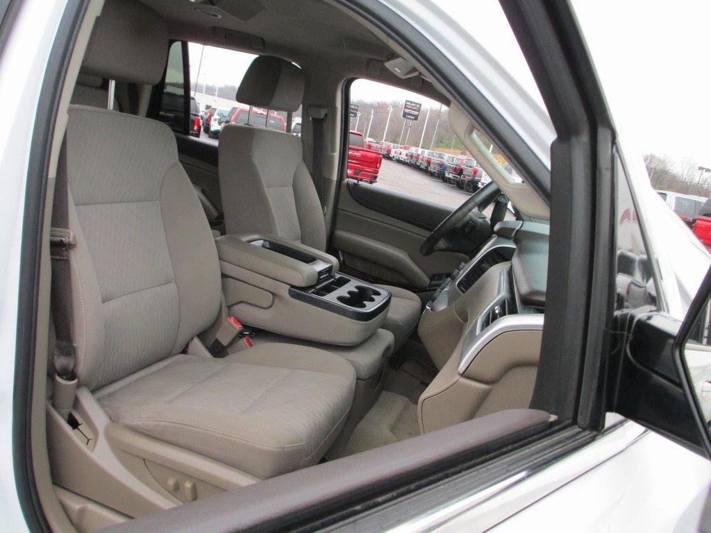 Used 2017 GMC Yukon SLE w/ SLE Value Package image 18