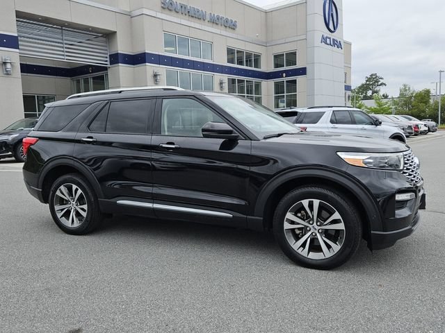 Used 2020 Ford Explorer Platinum w/ Premium Technology Package AWD/4WD image 2