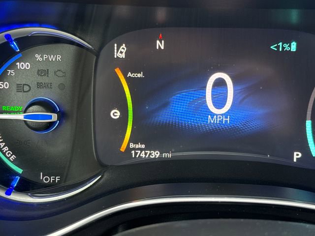 Used 2020 Chrysler Pacifica Limited w/ Advanced Safetytec Group image 26