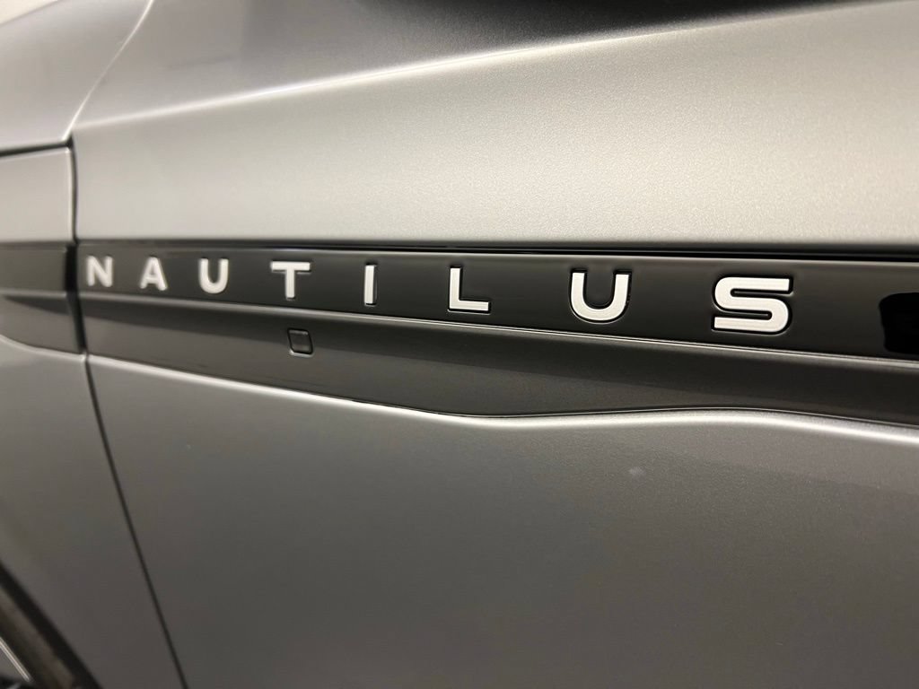Used 2026 Lincoln Nautilus Reserve w/ Jet Appearance Package AWD/4WD image 40