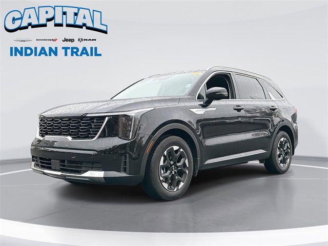 Used 2025 Kia Sorento S w/ Panoramic Sunroof Package