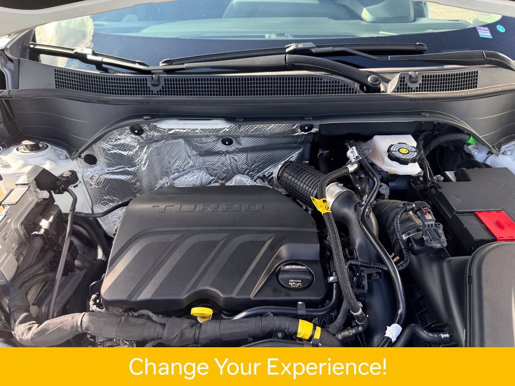 Used 2025 Chevrolet Trax LT w/ LT Convenience Package FWD image 27